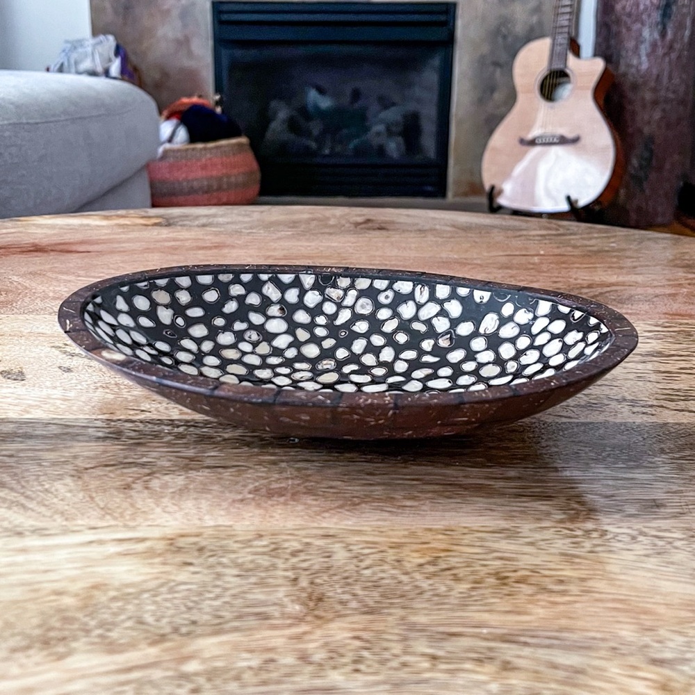 Mother of pearl & coconut trinket bowl